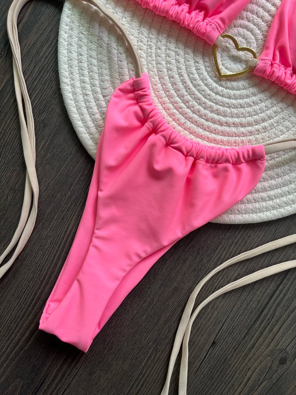 Carolina bikini