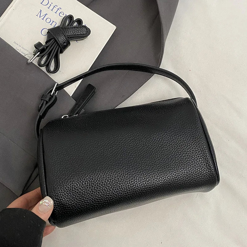 Simple Lychee  Armpit Bag