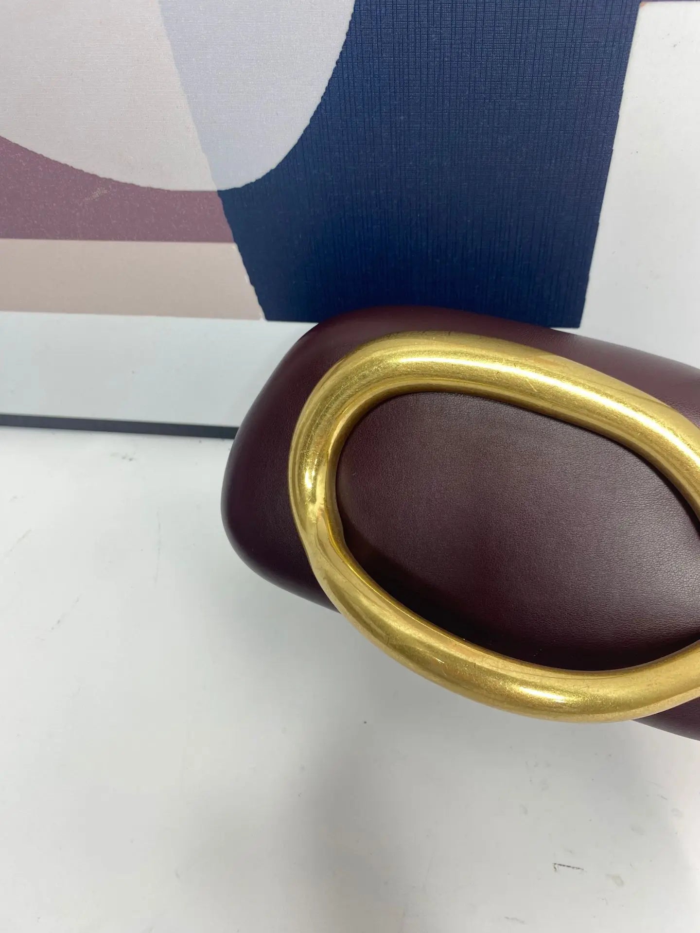 Glam horizon clutch