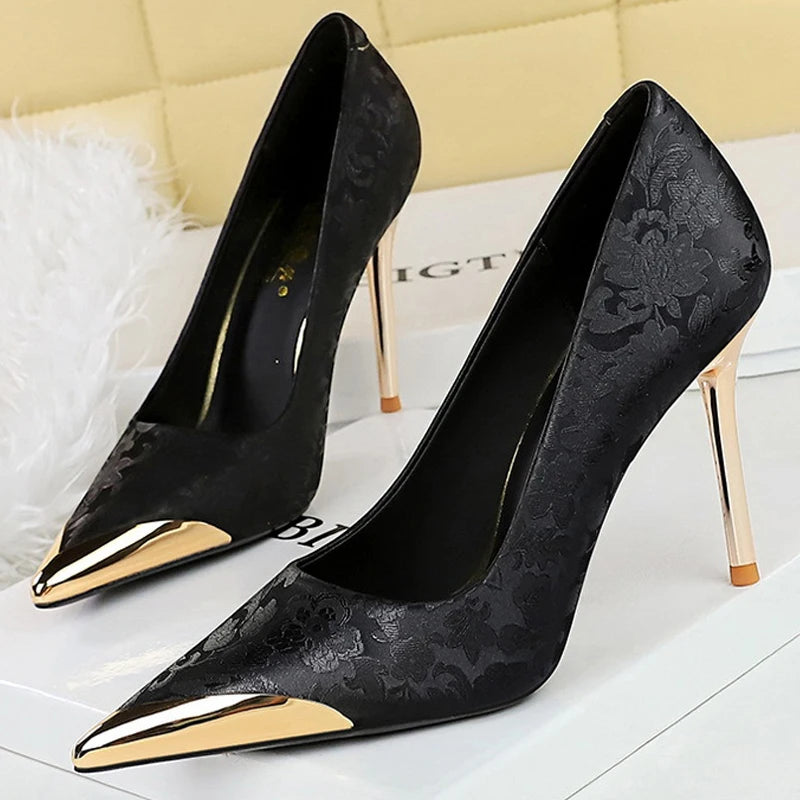 Ottawa heels