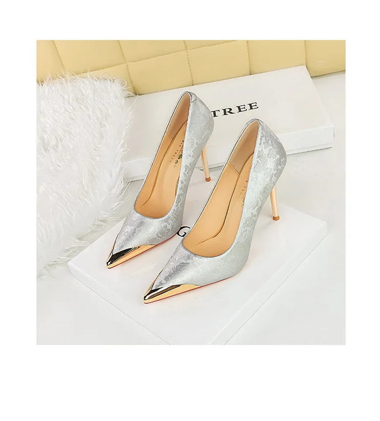 Ottawa heels