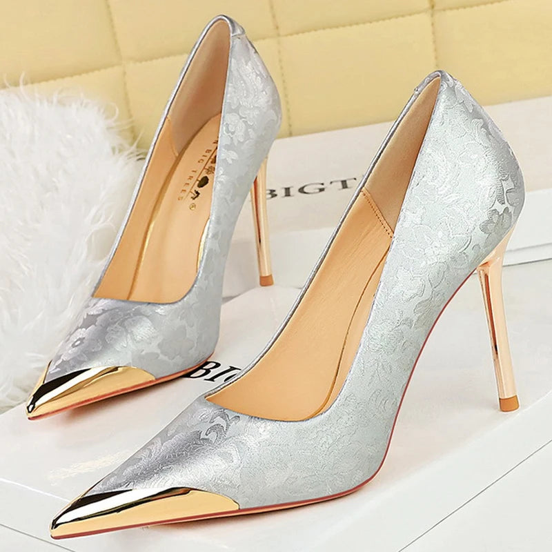 Ottawa heels