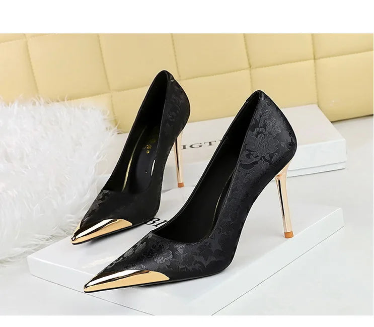 Ottawa heels