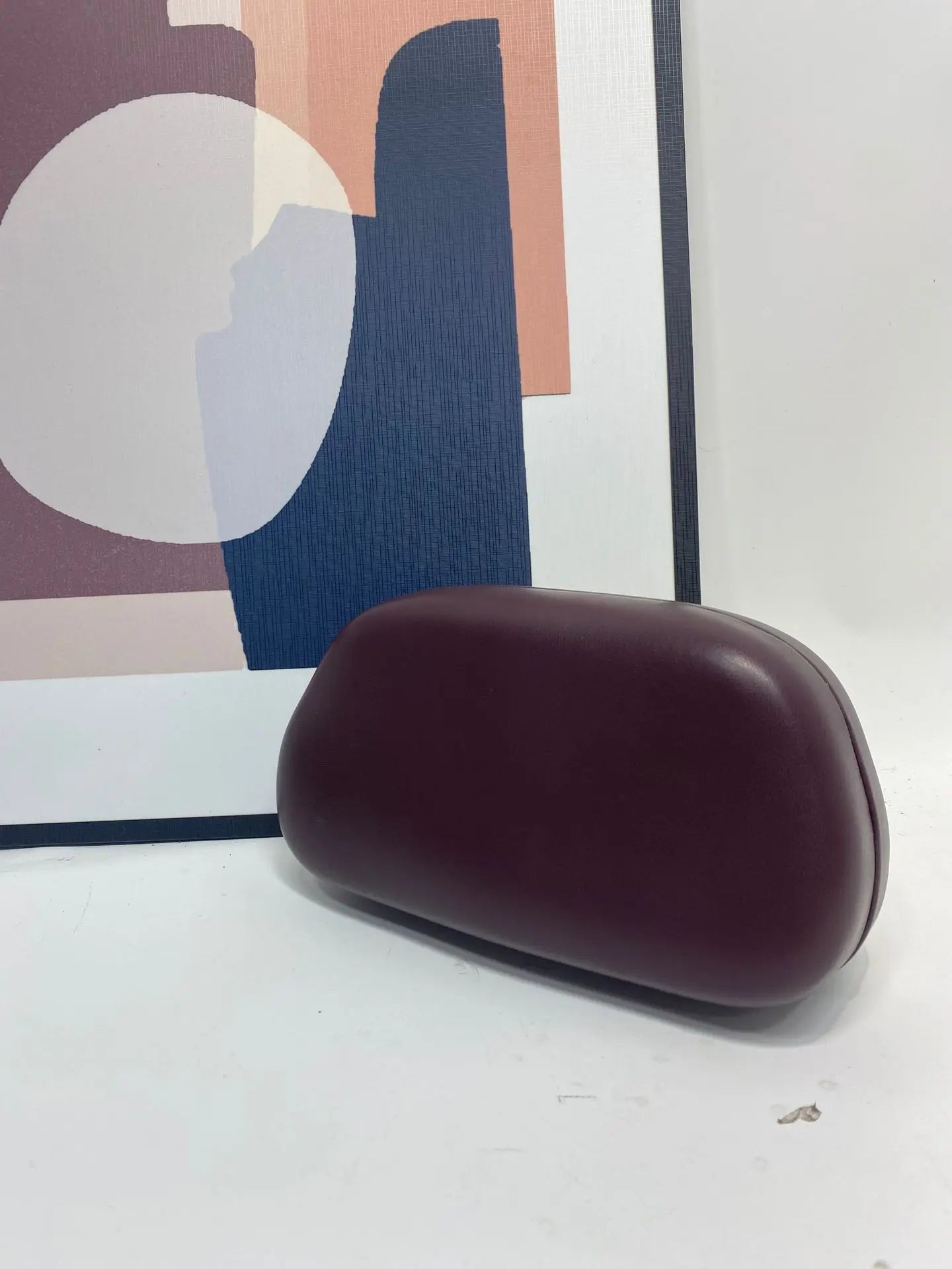 Glam horizon clutch