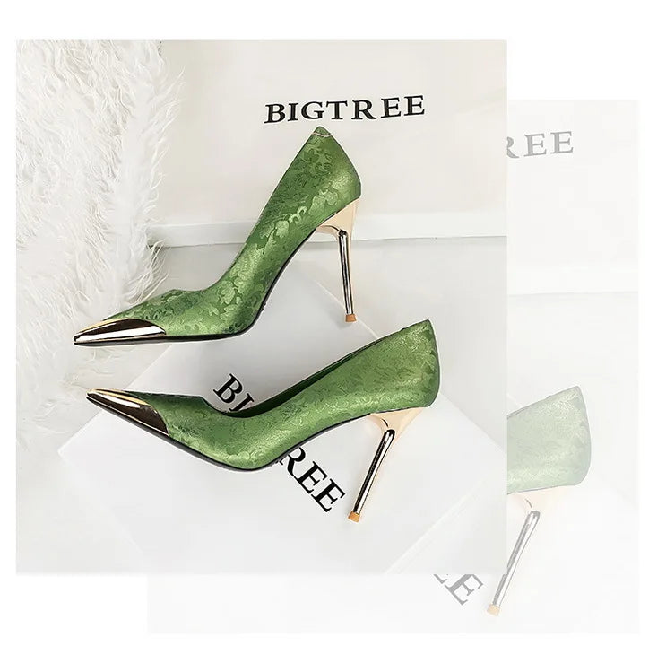 Ottawa heels