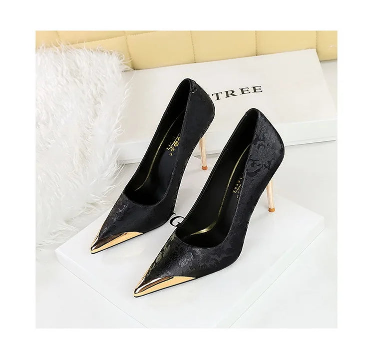 Ottawa heels