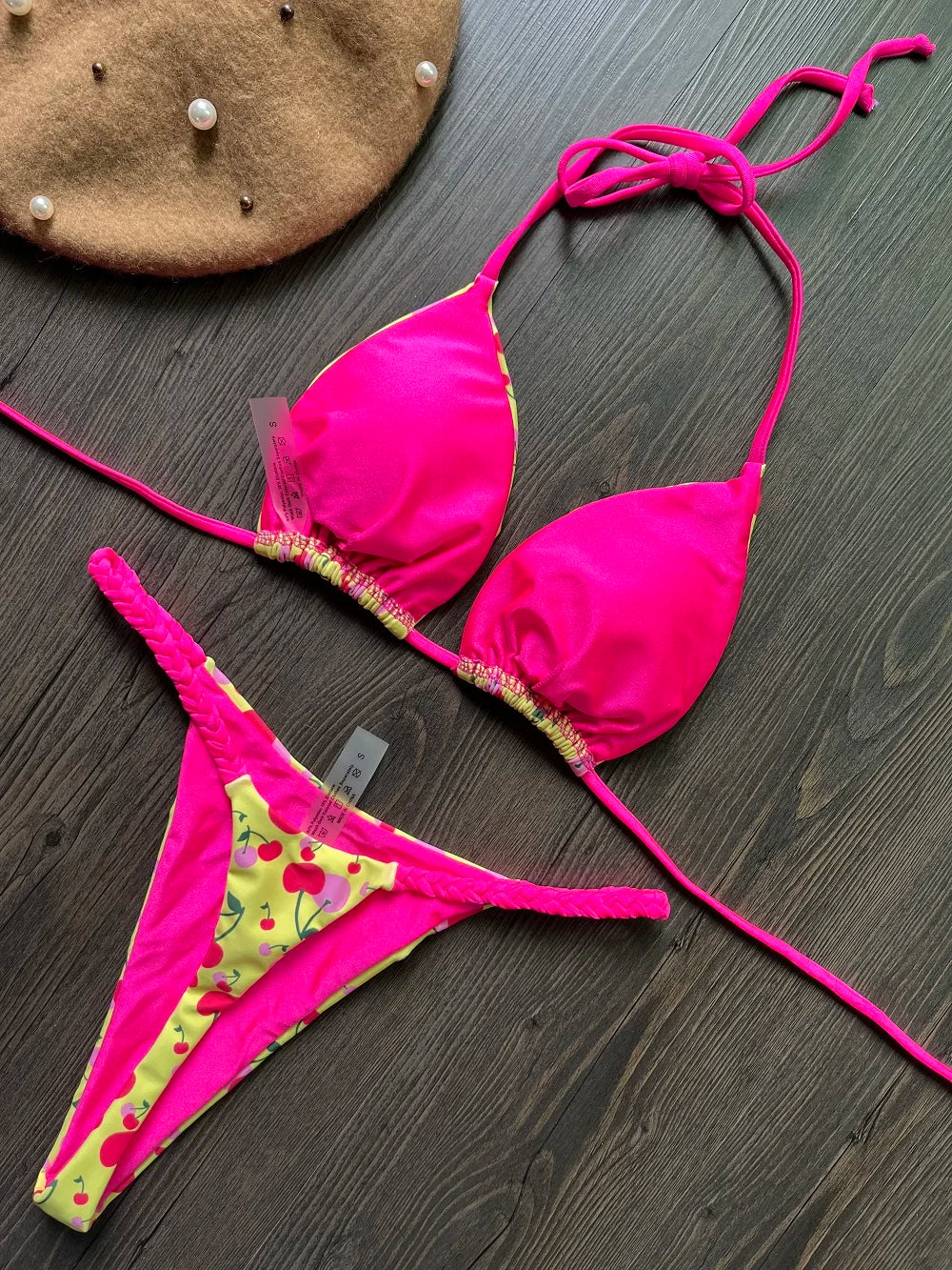 Sea berry bikini