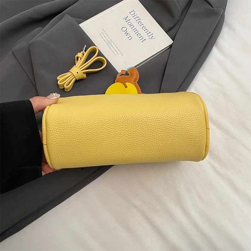 Simple Lychee  Armpit Bag