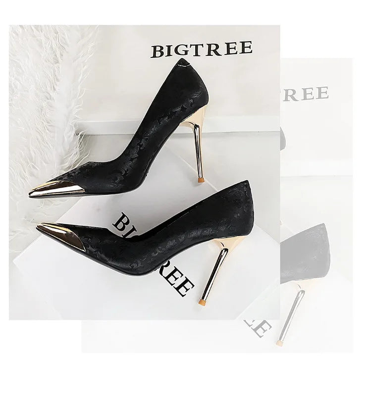 Ottawa heels